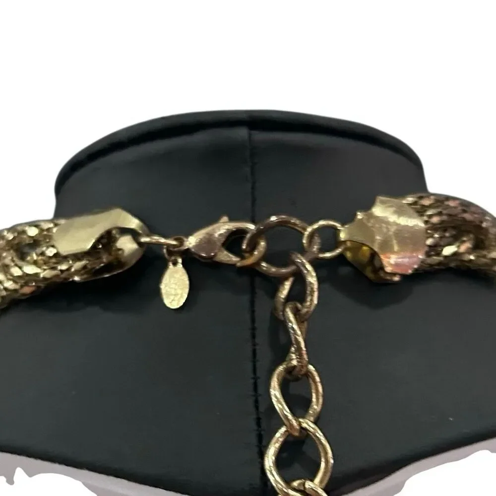 Express statement necklace